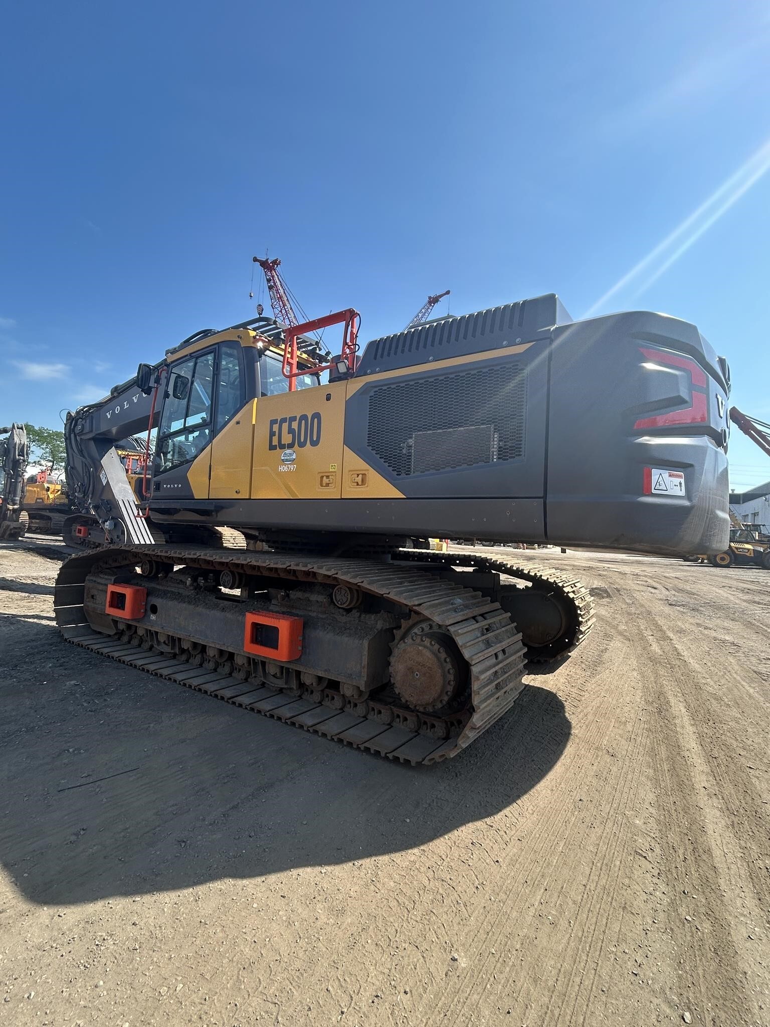 2024 VOLVO EC500FL5 in Piscataway, NJ
