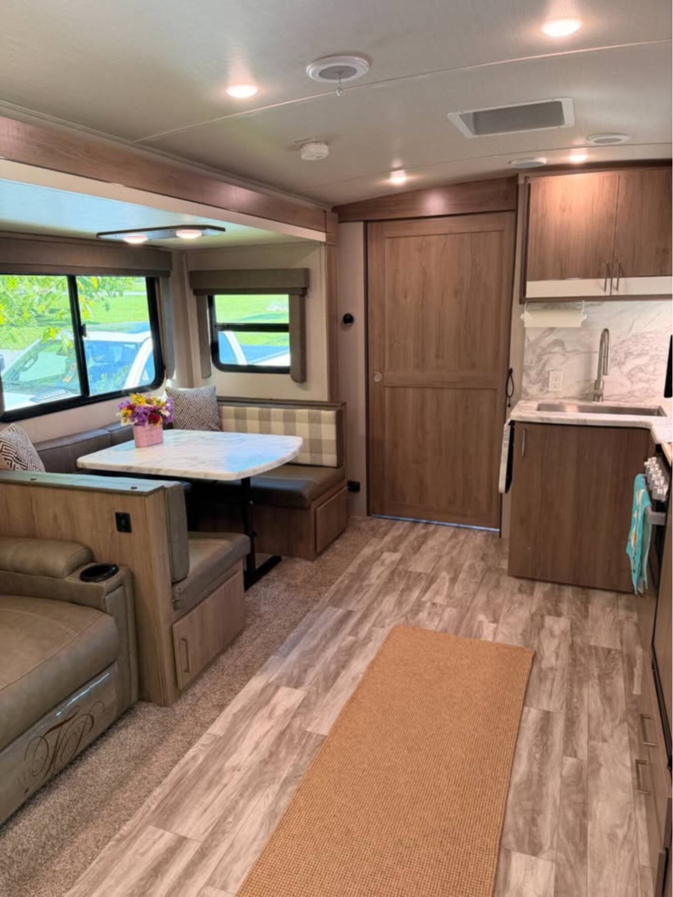 A photo of this 2021 Grand Design IMAGINE 2800BH