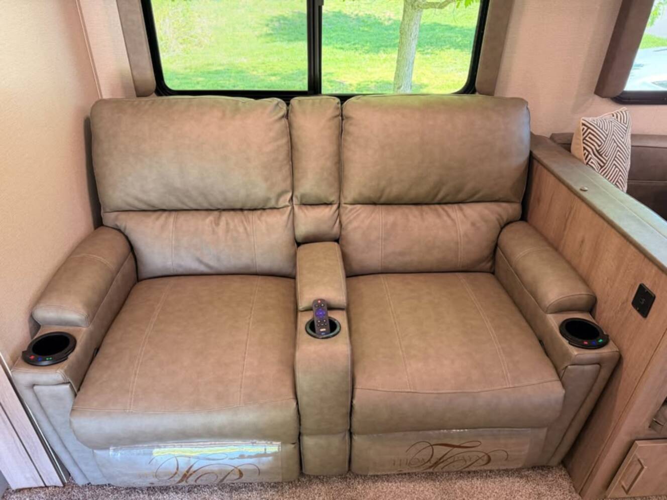A photo of this 2021 Grand Design IMAGINE 2800BH