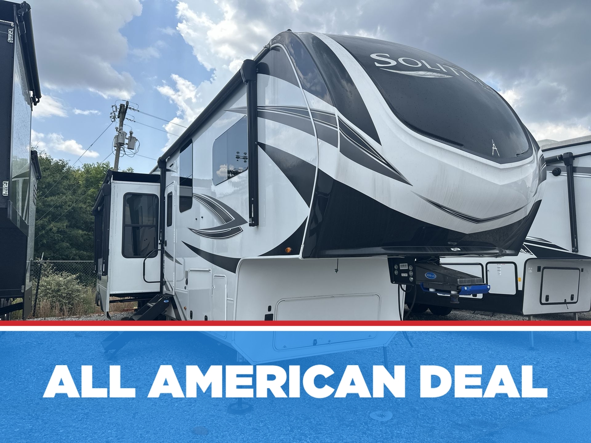 2023 Grand Design Solitude 391DL-R 391DL/391DL-R in duncan SC