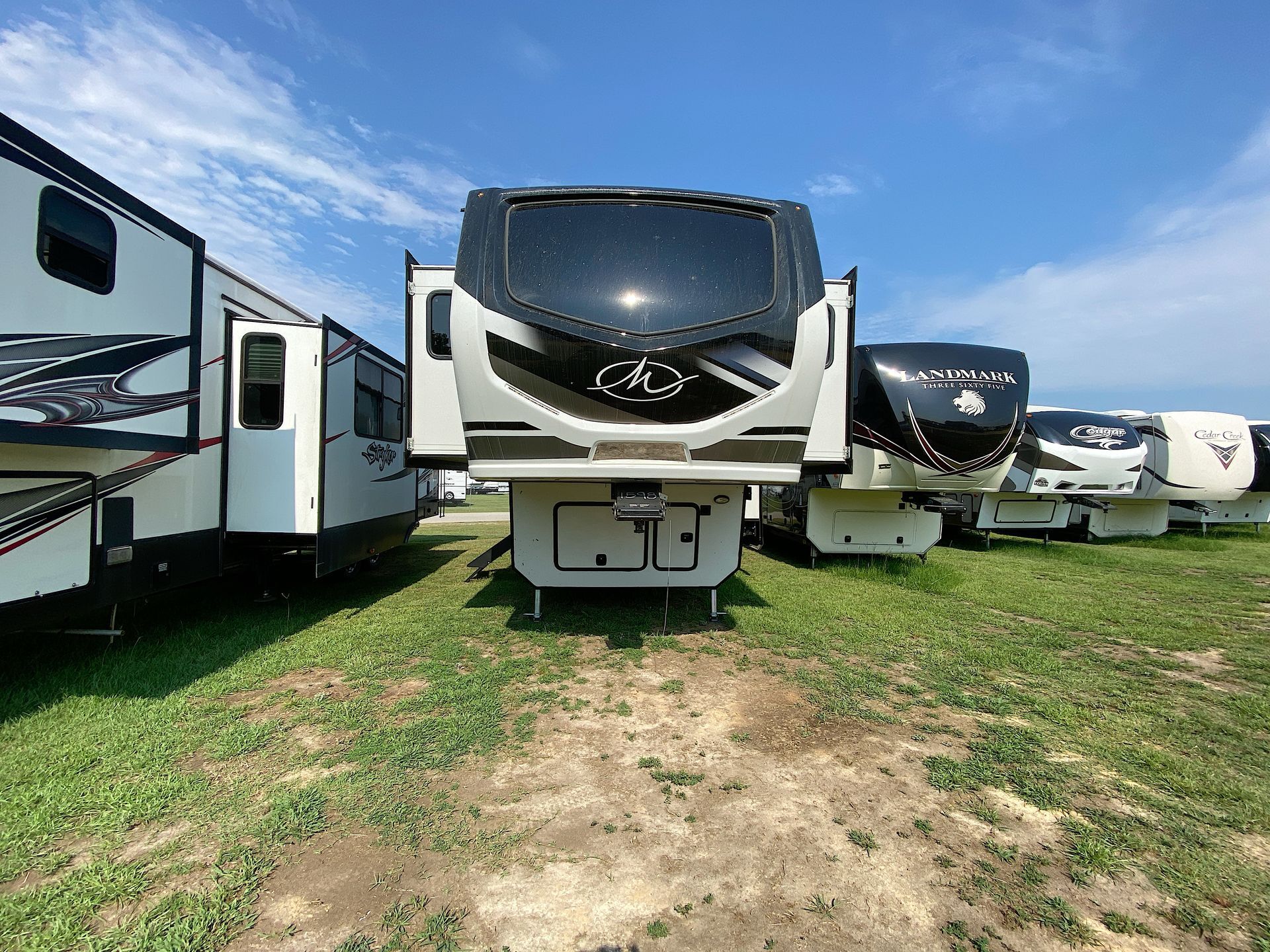 2024 Keystone Montana High Country 377FL in benson NC