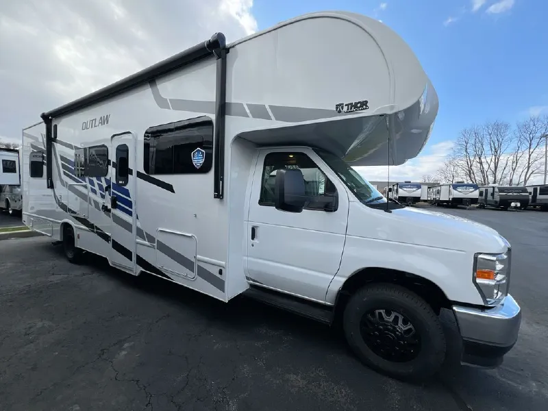 2026 Thor Motor Coach Outlaw Class C 29J