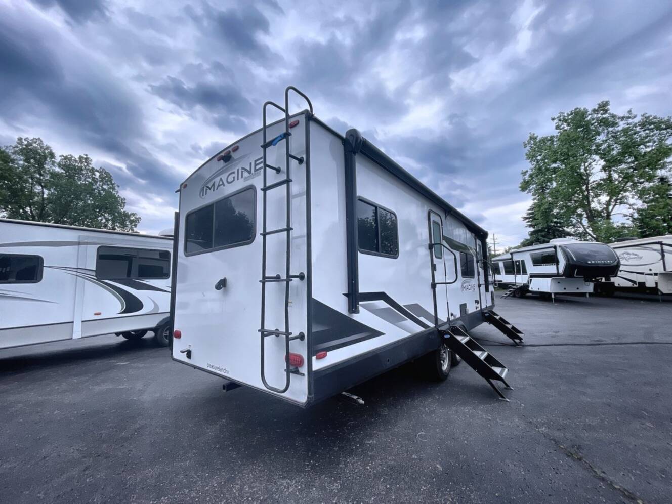 A photo of this 2024 Grand Design Imagine 2660BS