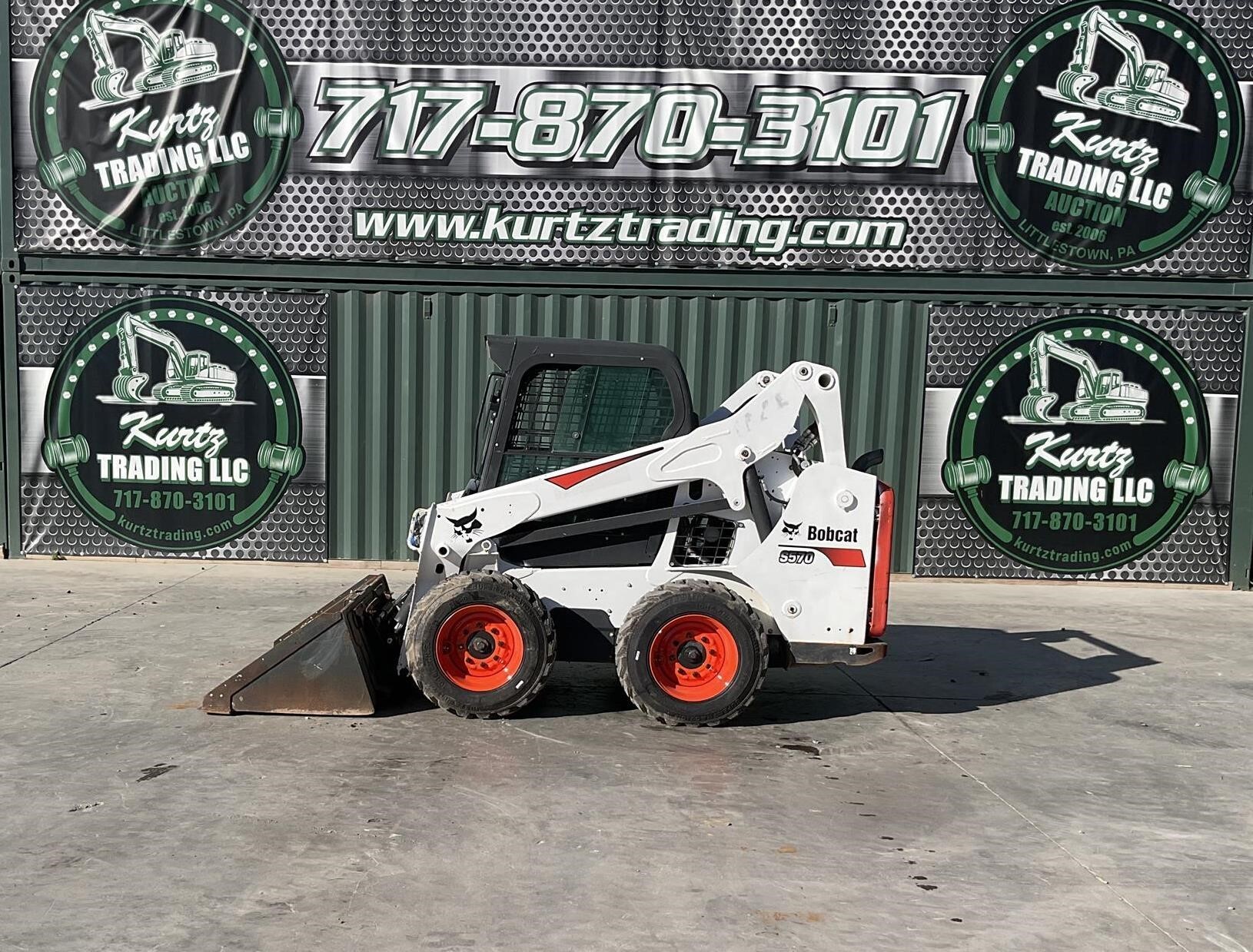 2018 BOBCAT S570 in Littlestown, PA
