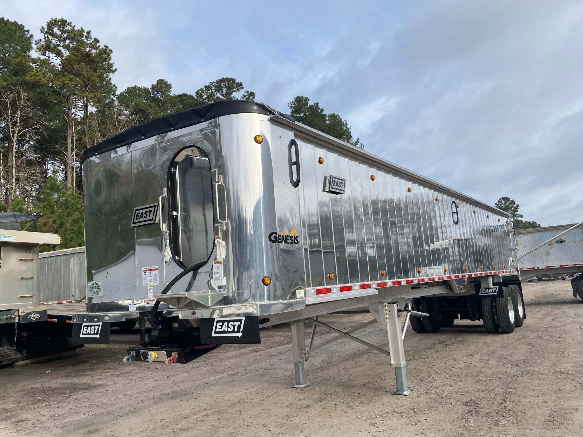 2027 EAST 39' X 96" X 60" FRAMELESS GENESIS DUMP in Wilmington, NC