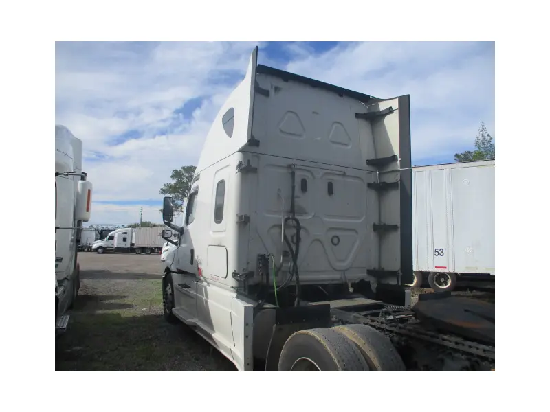 2020 Freightliner Cascadia