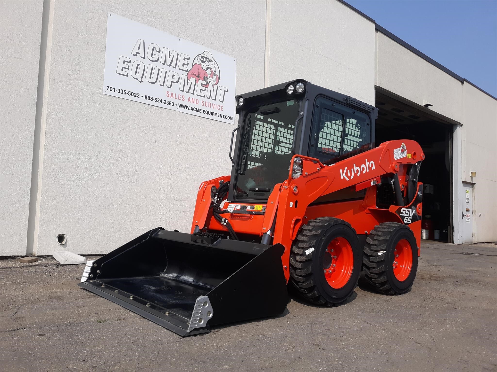 KUBOTA SSV65 in Grand Forks, ND