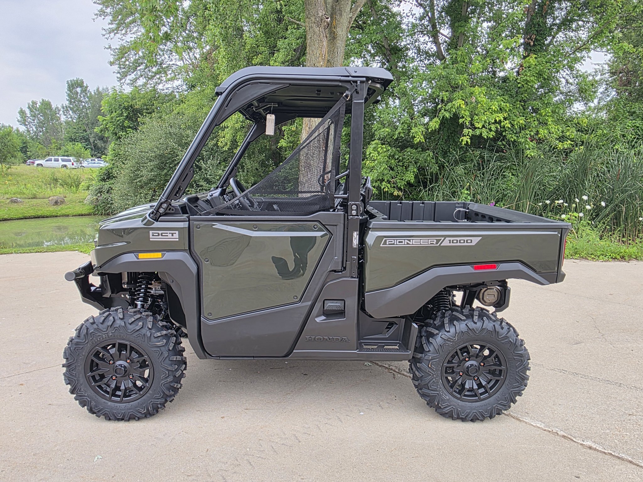 2026 Honda Pioneer 1000 Deluxe in cement city MI
