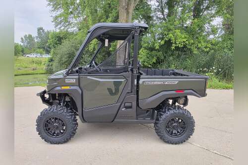 2026 Honda Pioneer 1000 Deluxe in cement city MI