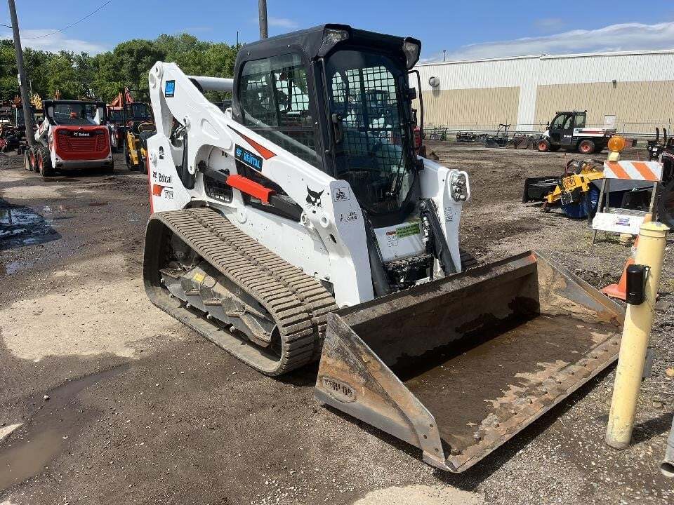 2023 BOBCAT T770 in Anoka, MN