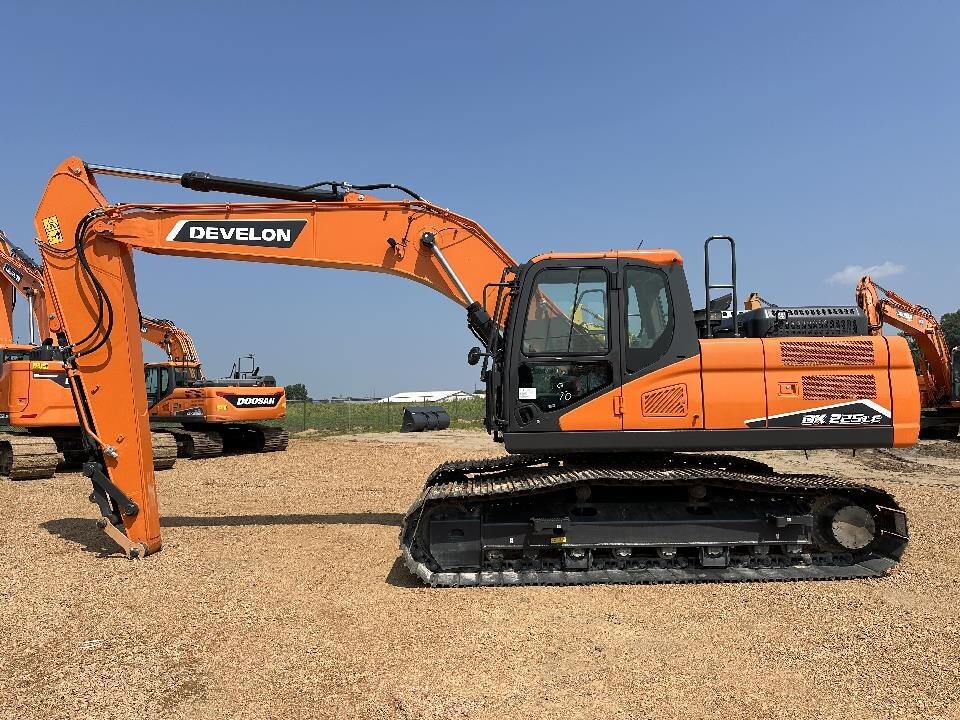 2024 DEVELON DX225 LC-7 in Shakopee, MN