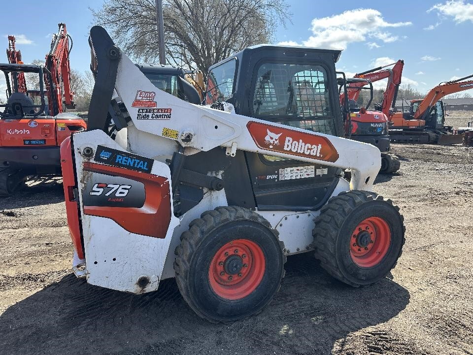 2021 BOBCAT S76 in Shakopee, MN