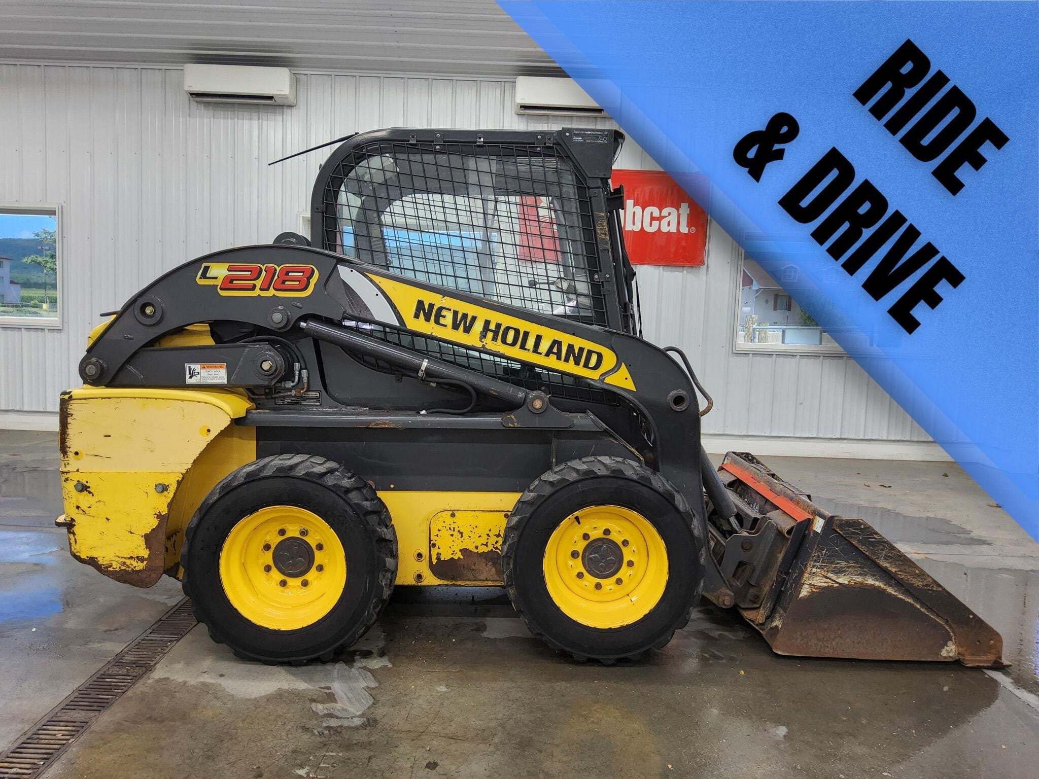 2013 NEW HOLLAND L218 in Bethel, PA