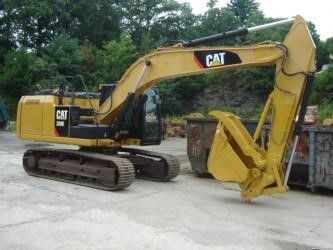 2014 CATERPILLAR 320E in Milford, MA