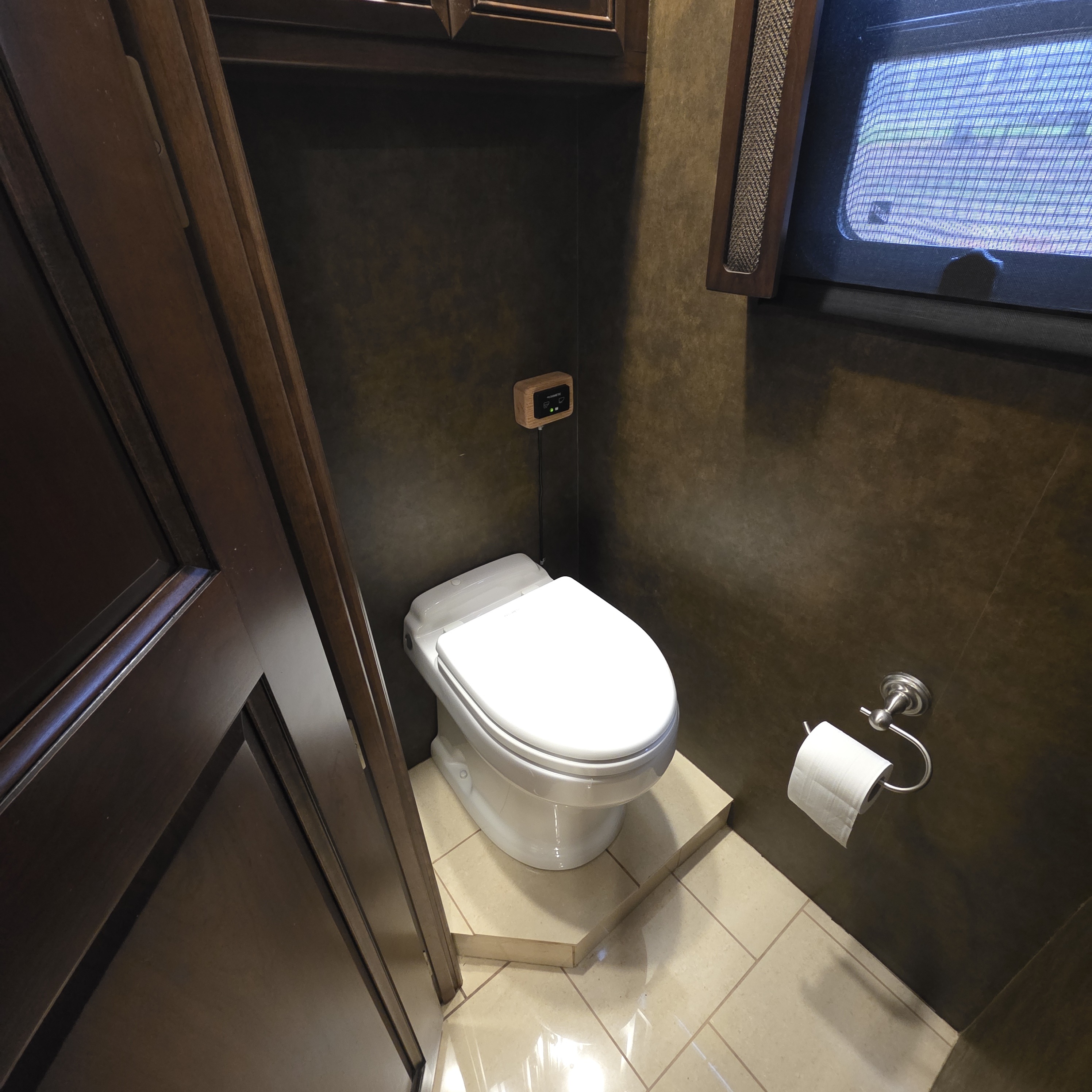 2014 Entegra Coach ANTHEM 44DLQ in covington GA