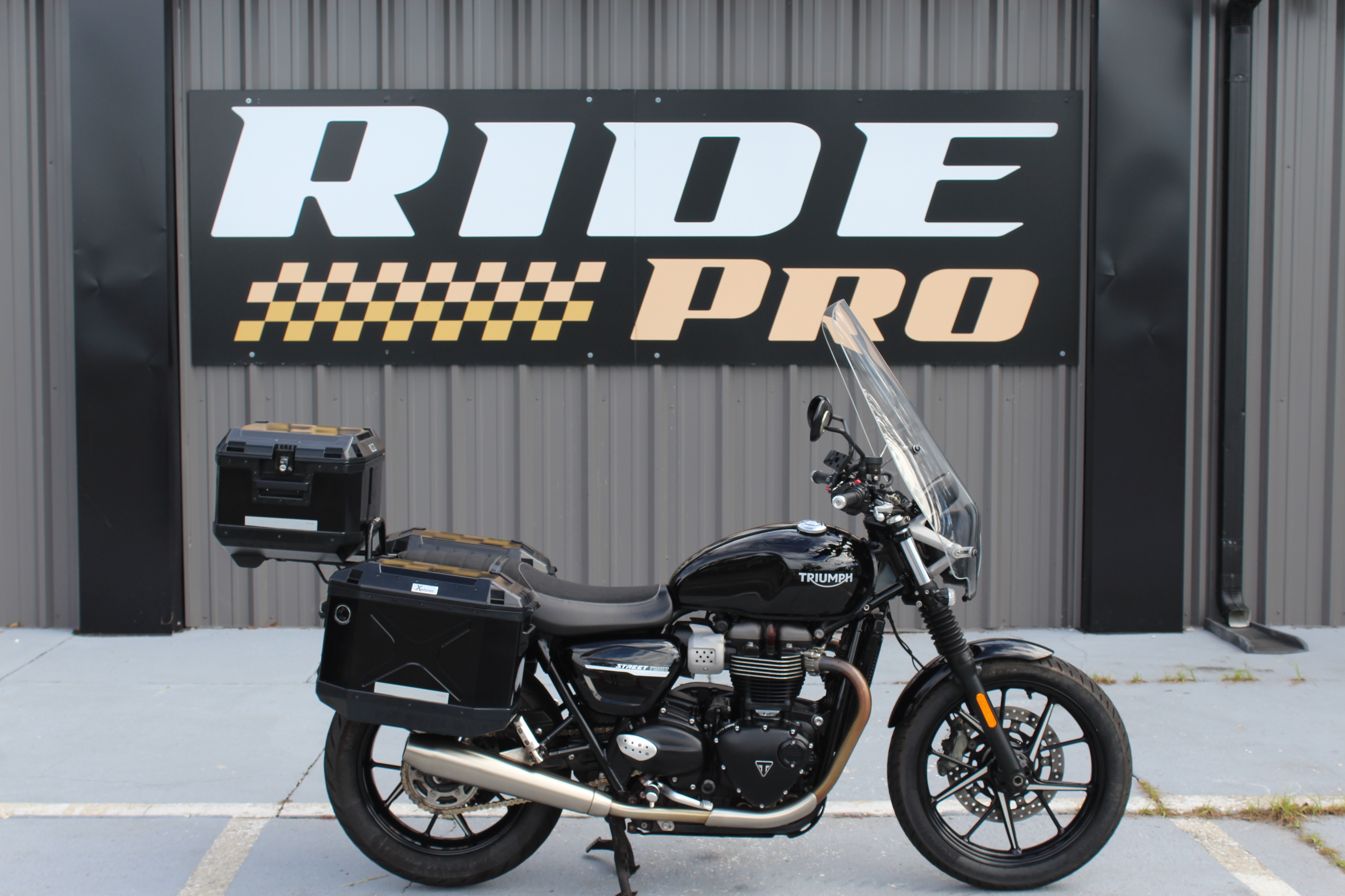 2020 Triumph Street Twin in Brooksville, FL