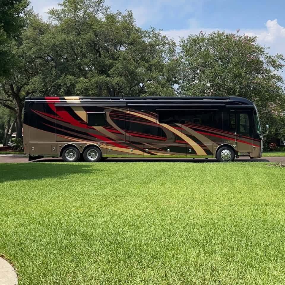2019 Entegra Coach ANTHEM 44F RV