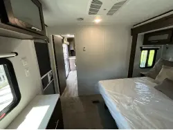 2019 FOREST RIVER SALEM 4002Q