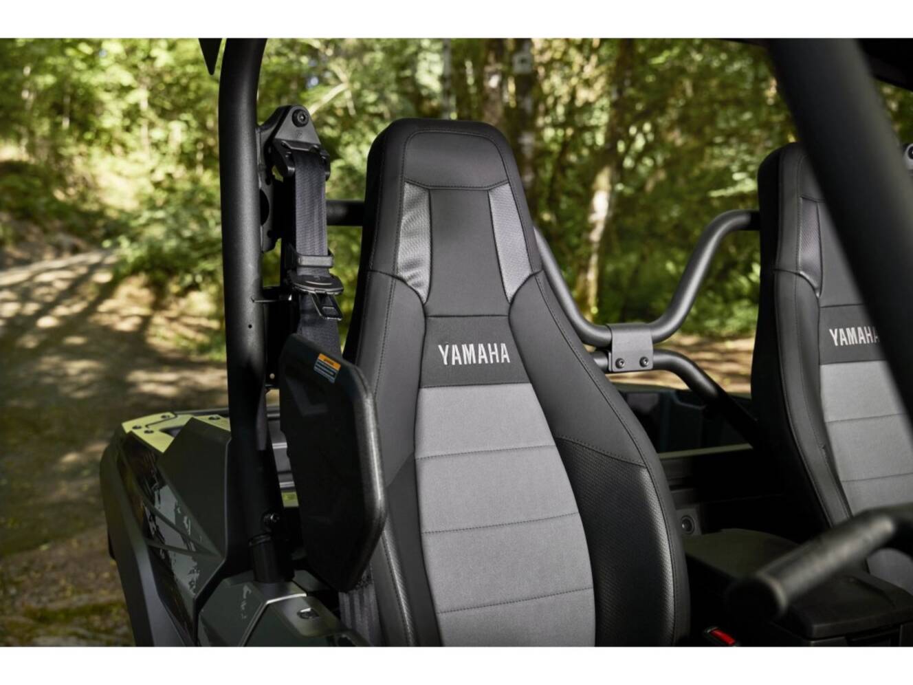 A photo of this 2025 Yamaha Wolverine RMAX2 1000 XT-R