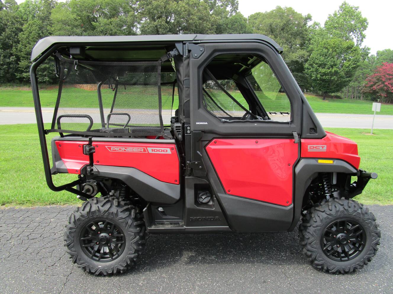 A photo of this 2026 Honda Pioneer 1000-5 Deluxe