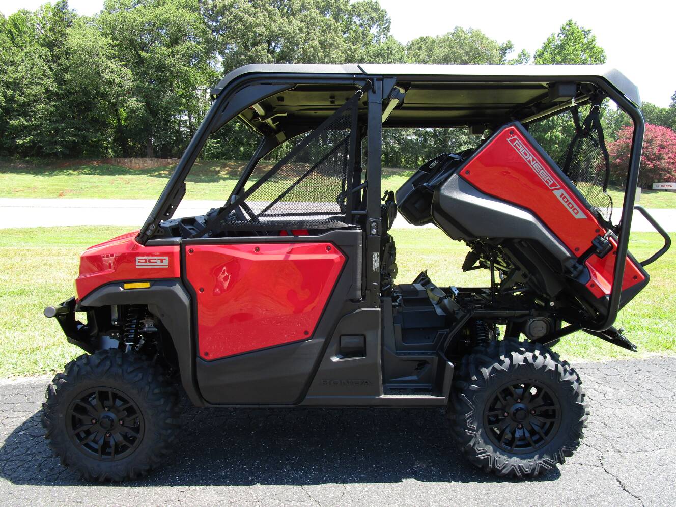A photo of this 2026 Honda Pioneer 1000-5 Deluxe