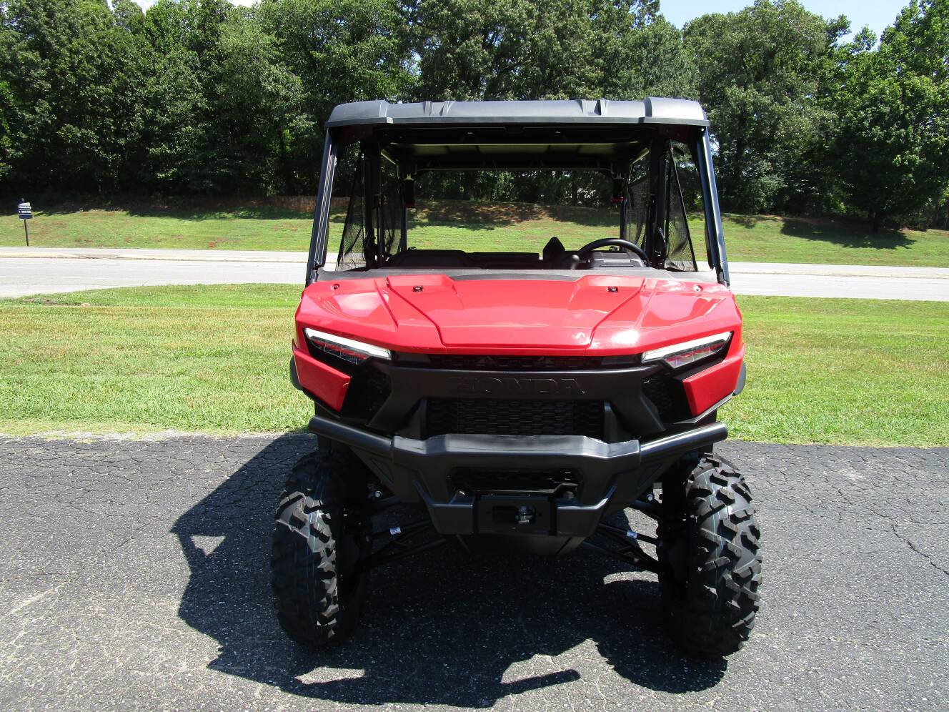 A photo of this 2026 Honda Pioneer 1000-5 Deluxe