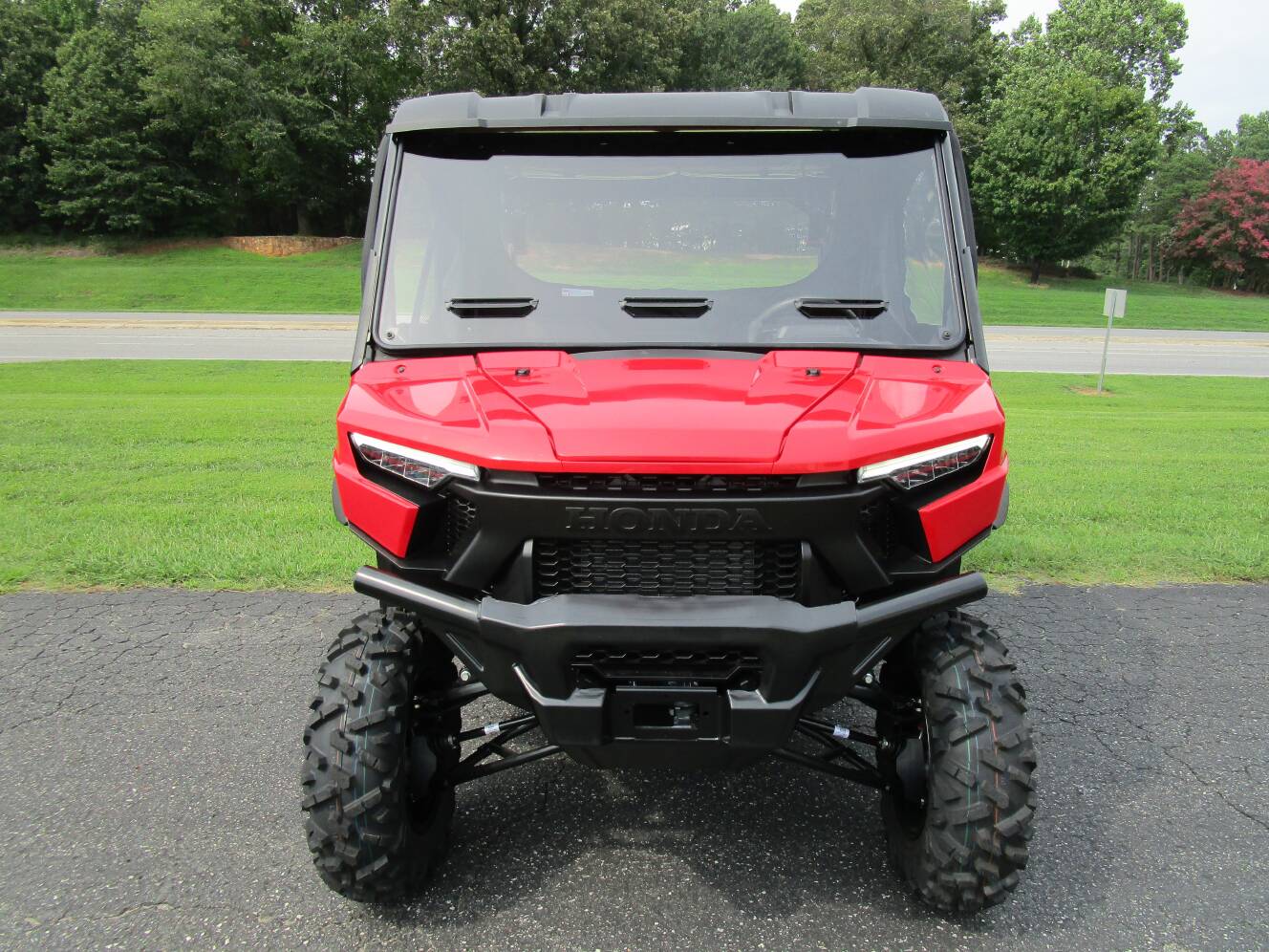 A photo of this 2026 Honda Pioneer 1000-5 Deluxe