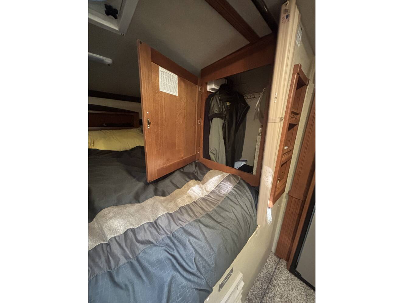A photo of this 2016 Northwood Mfg ARCTIC FOX TRUCK CAMPER 811