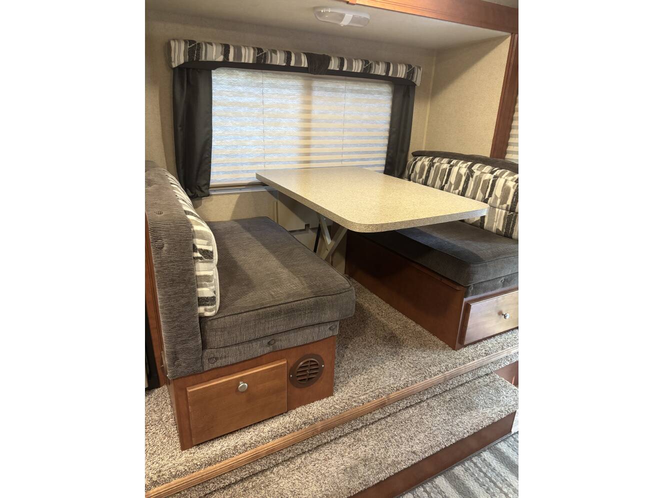 A photo of this 2016 Northwood Mfg ARCTIC FOX TRUCK CAMPER 811