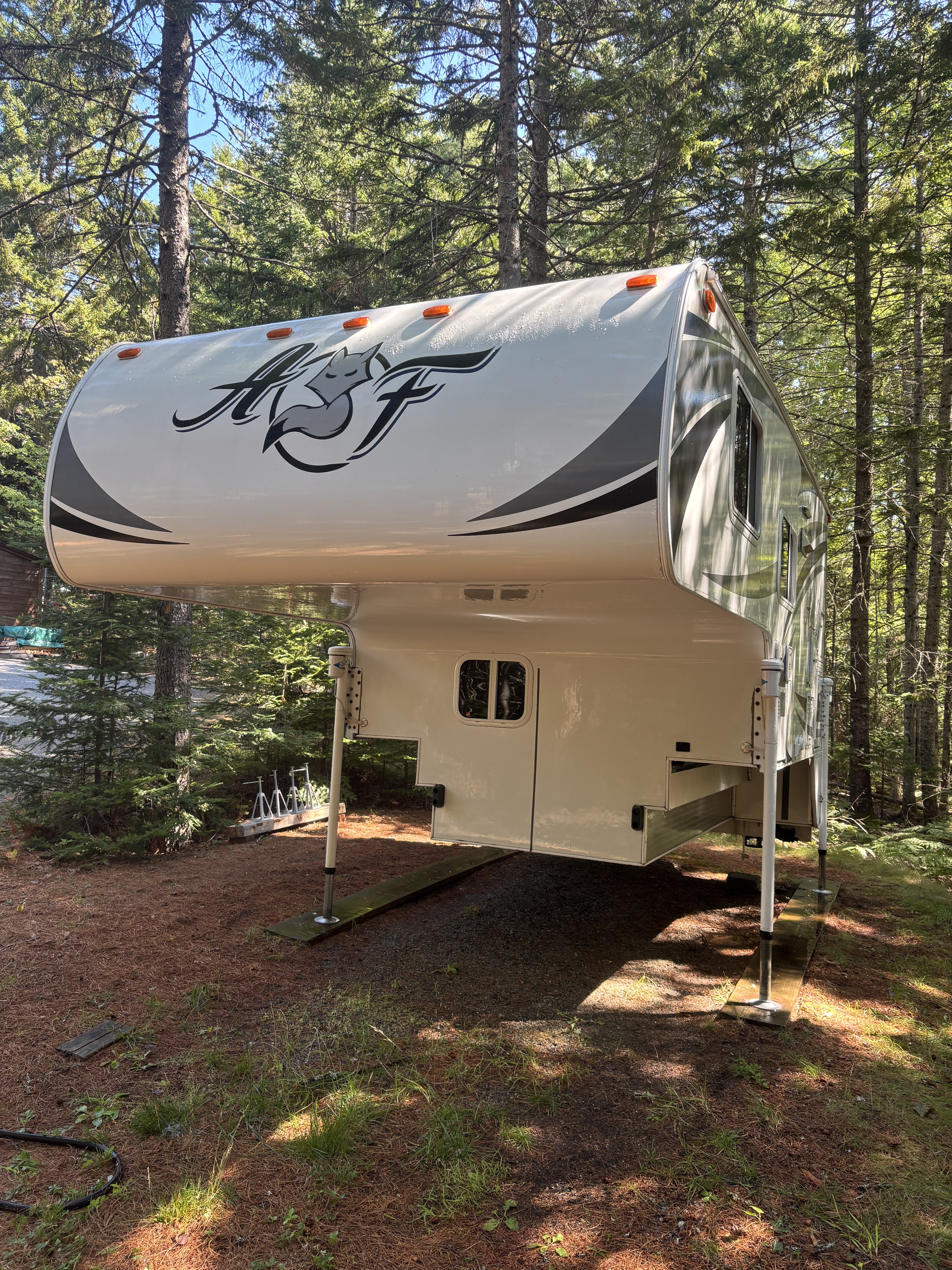 2016 Northwood Mfg ARCTIC FOX TRUCK CAMPER 811 in mount desert ME
