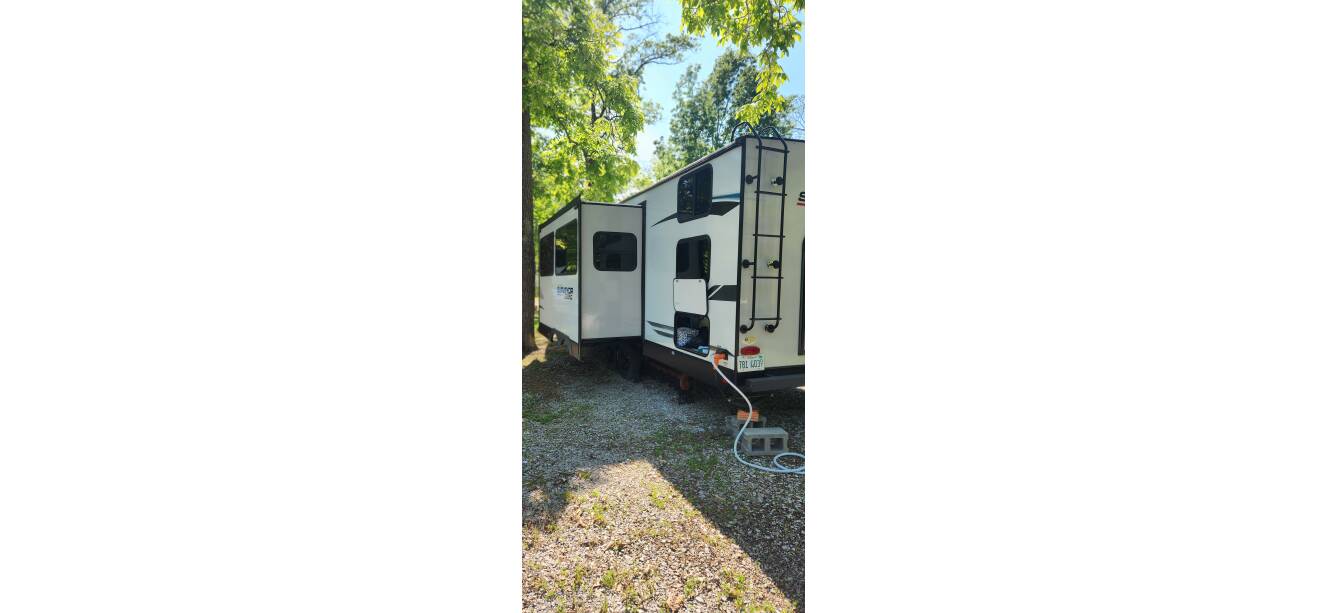A photo of this 2022 Forest River SURVEYOR LEGEND 276BHLE