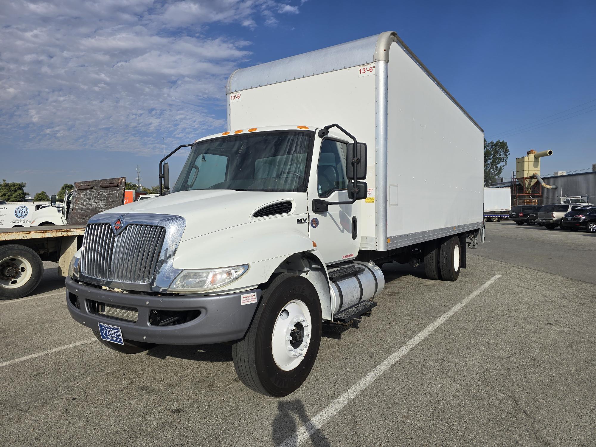 2021 INTERNATIONAL MV in Bakersfield, CA