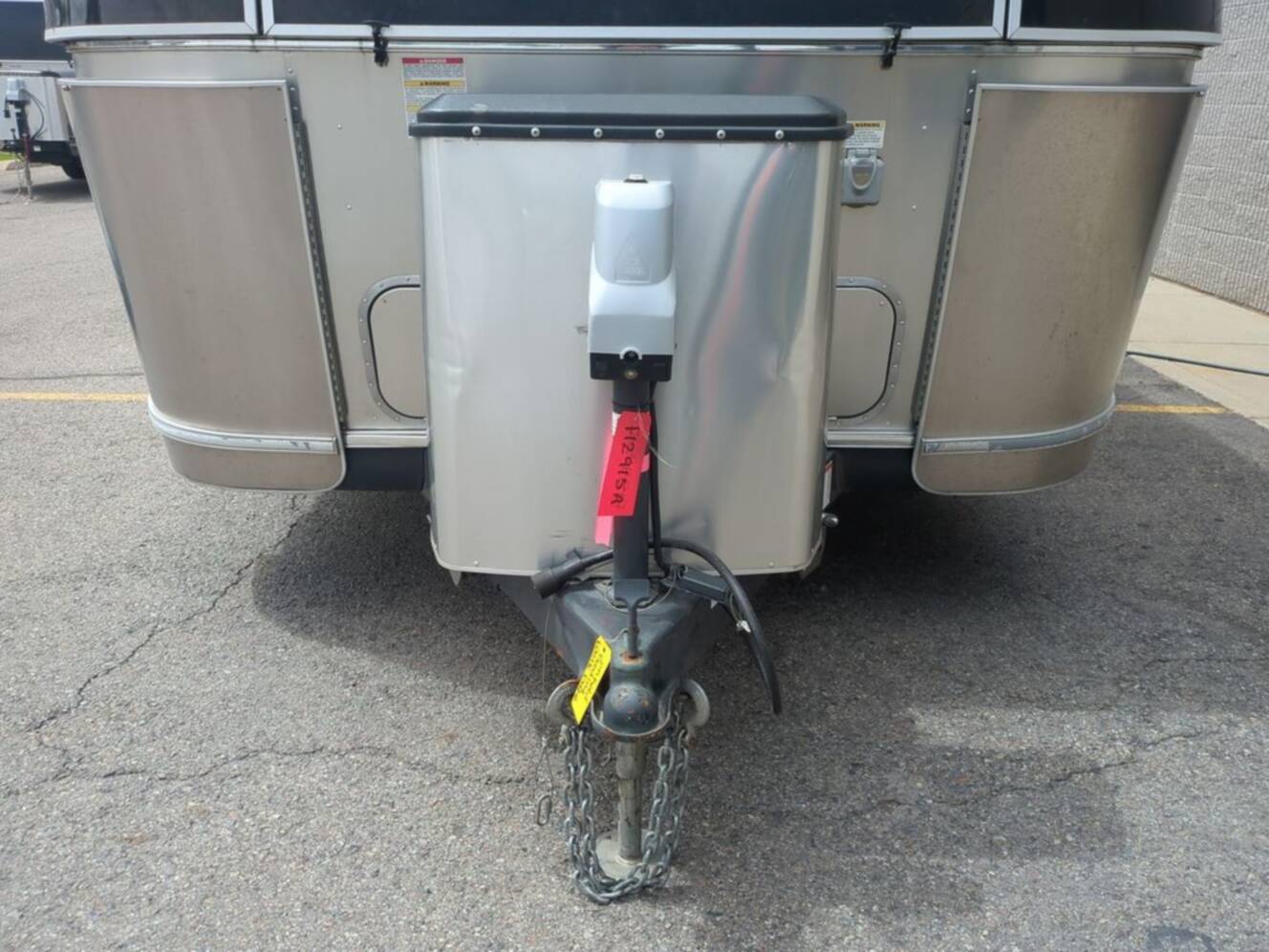 A photo of this 2016 Airstream Flying Cloud 27FB