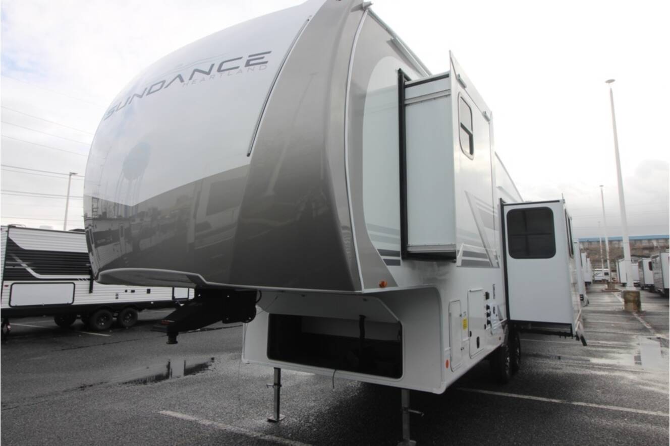 A photo of this 2026 Heartland Sundance Xlt 24ML