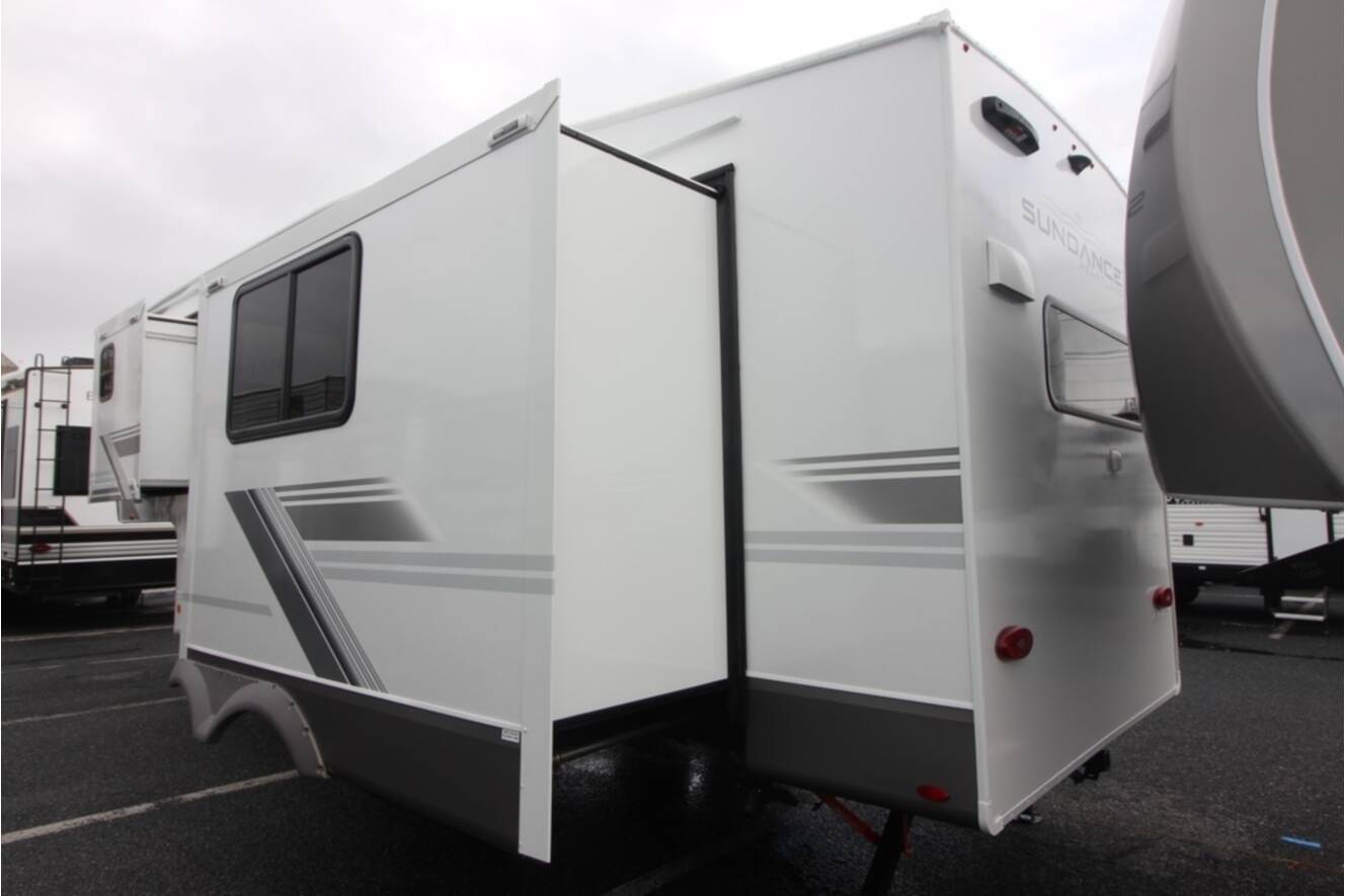 A photo of this 2026 Heartland Sundance Xlt 24ML