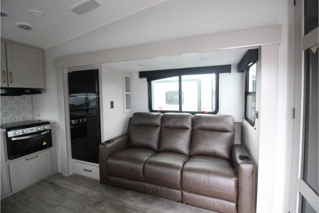 A photo of this 2026 Heartland Sundance Xlt 24ML