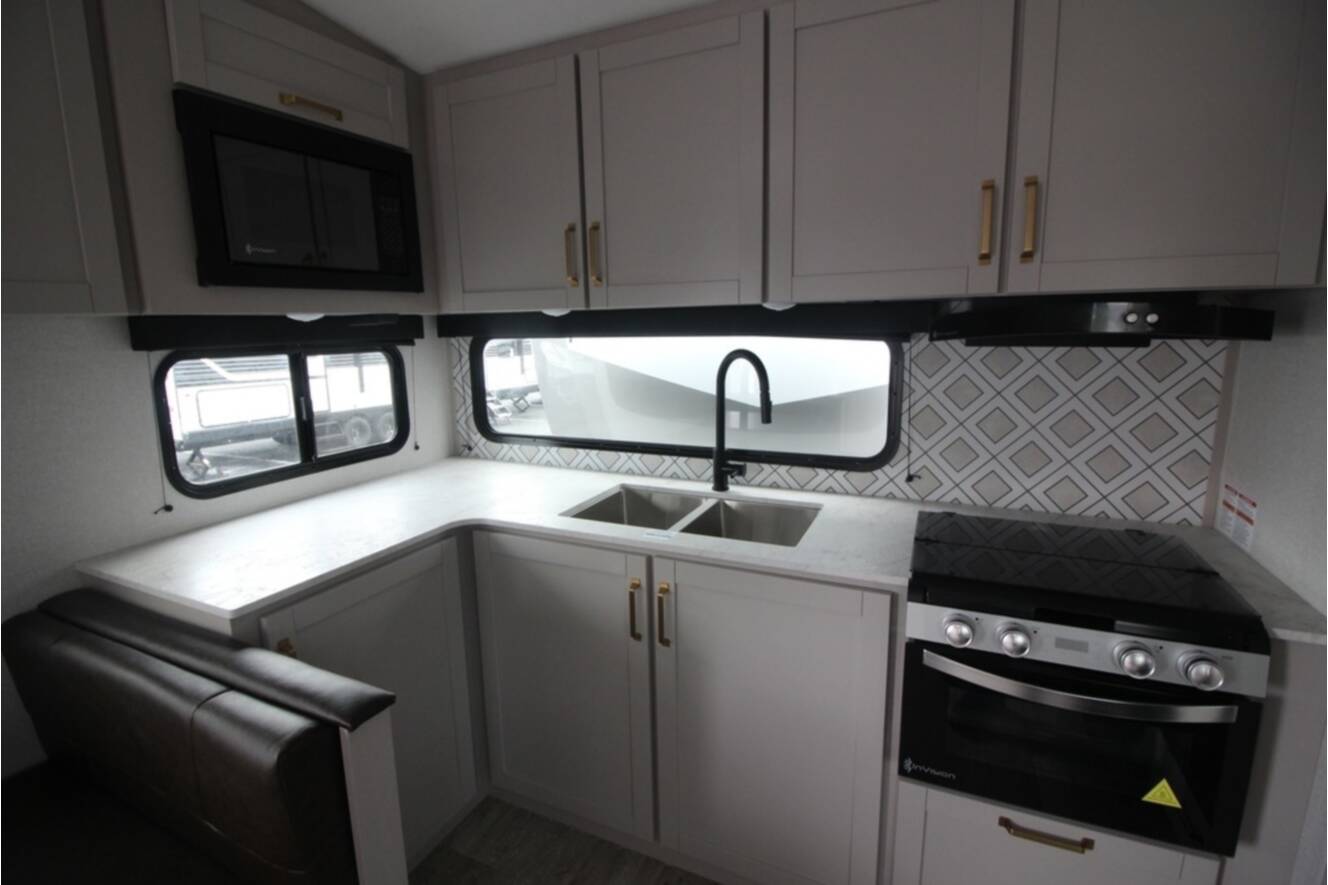 A photo of this 2026 Heartland Sundance Xlt 24ML