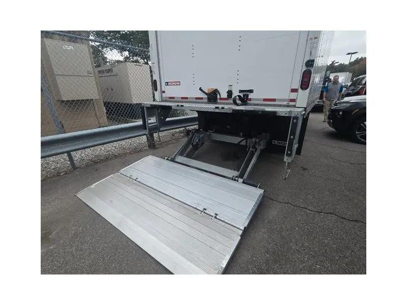 2024 Isuzu NPR HD Gas w/ 20ft Duramag Dry Freight Body