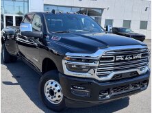 Commercial Trucks with the Highest Towing and Payload Capacities image