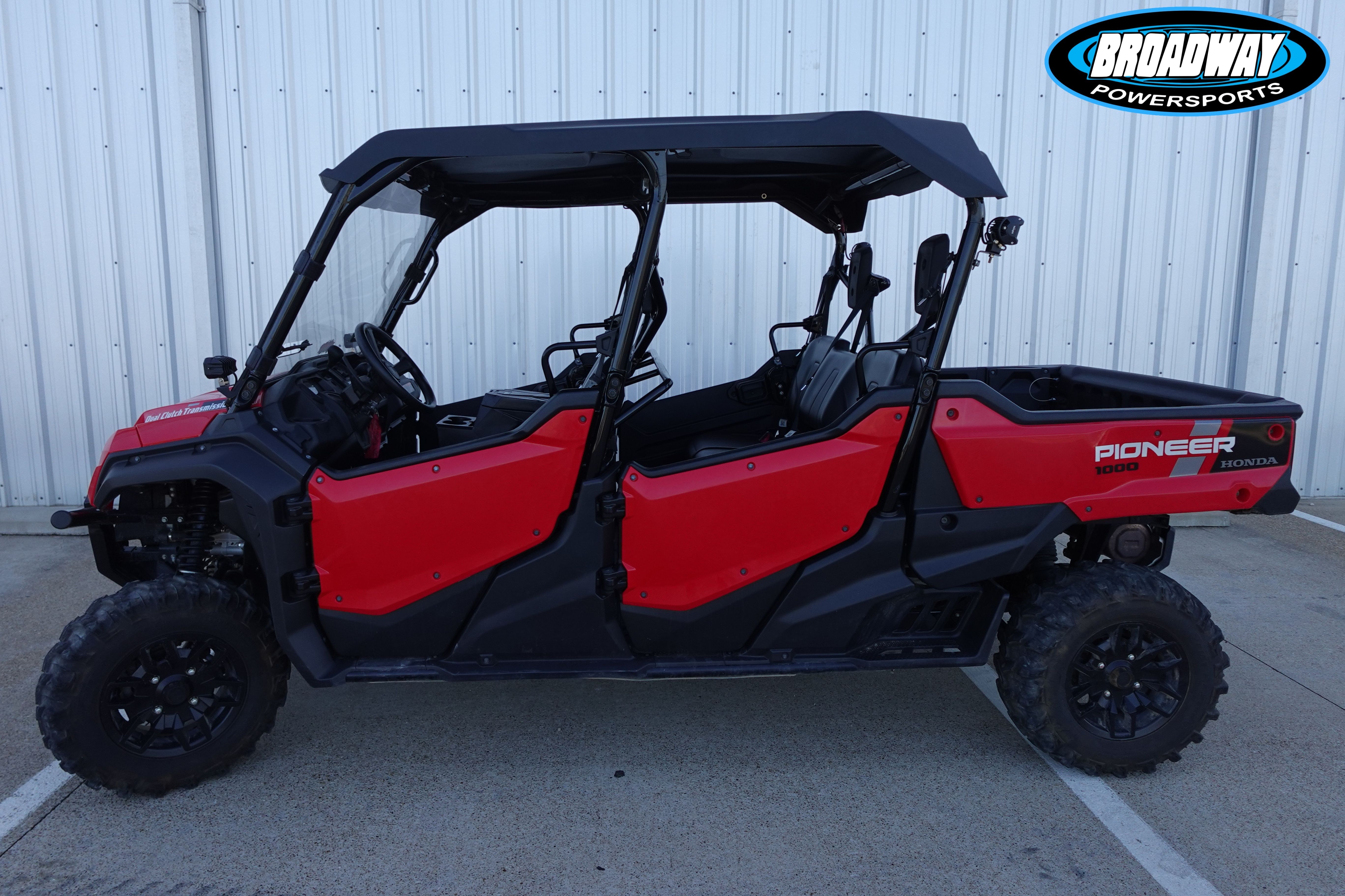 2023 Honda Pioneer 1000-6 Deluxe Crew in tyler TX