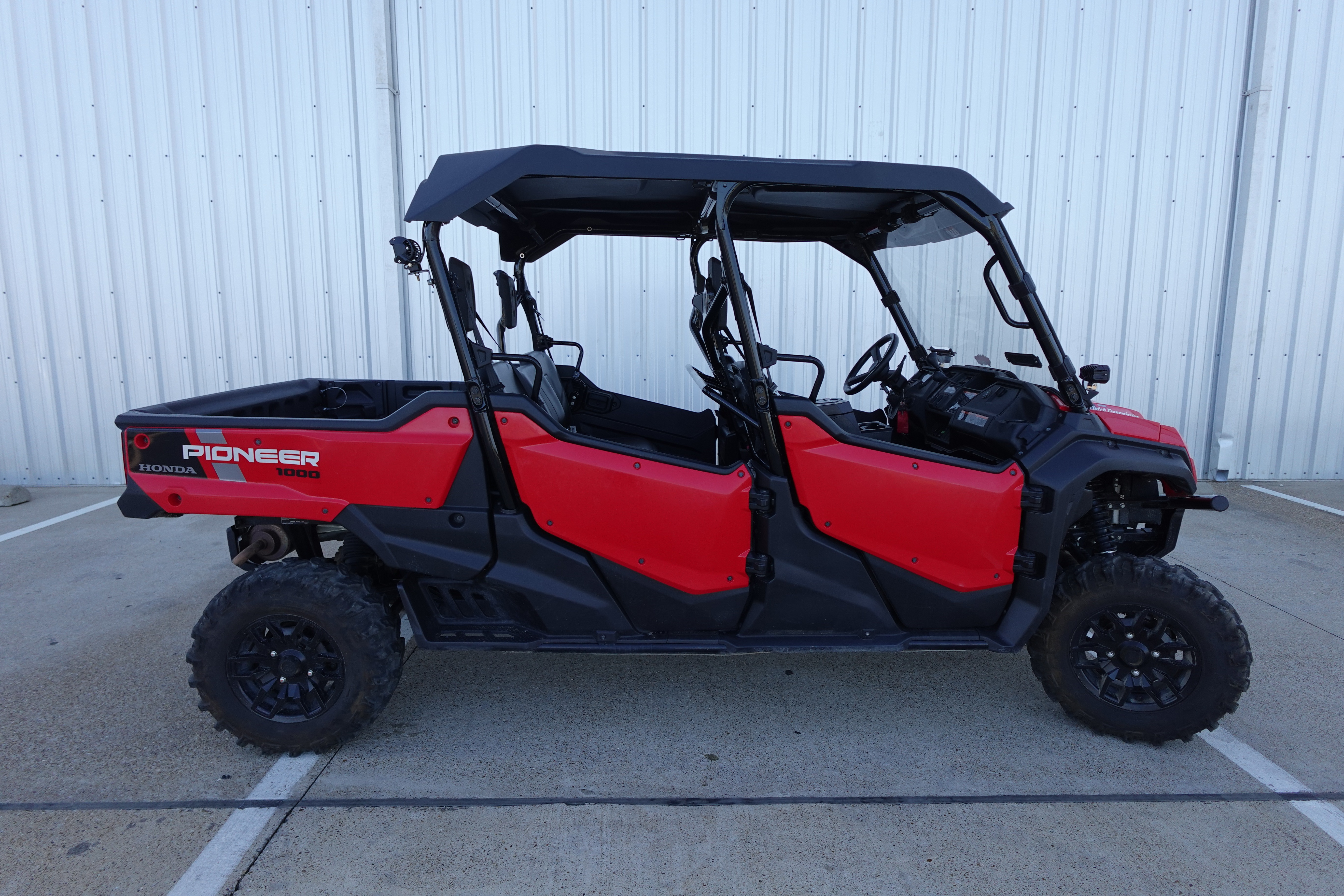 2023 Honda Pioneer 1000-6 Deluxe Crew in tyler TX