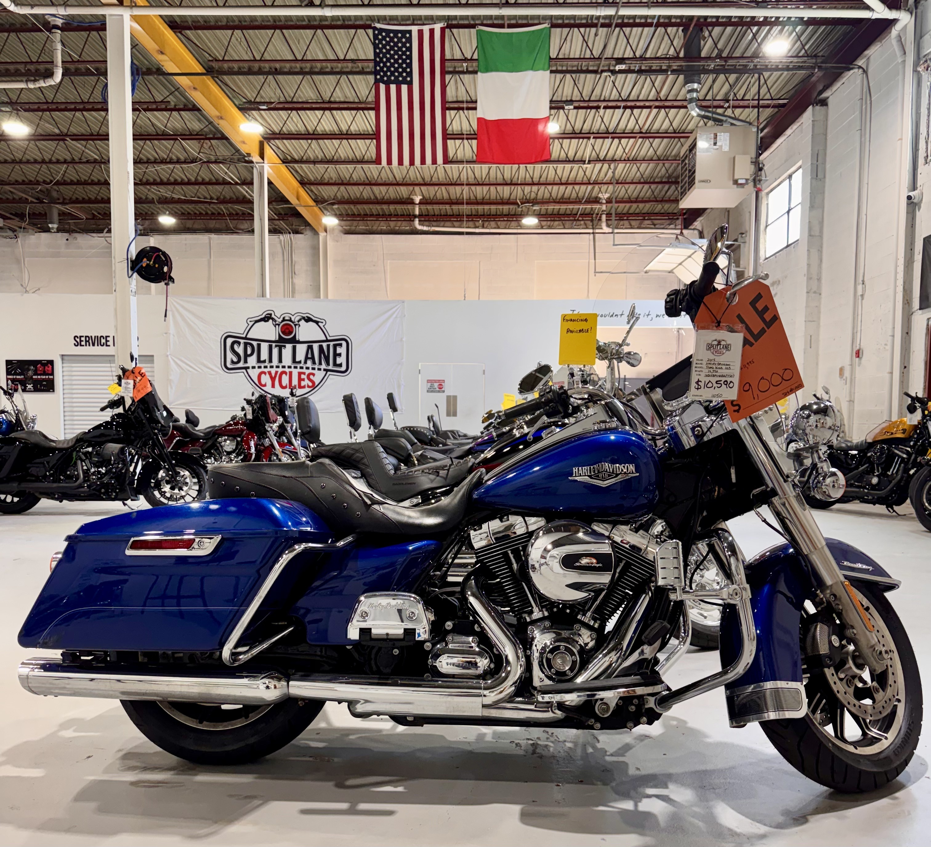 2015 Harley-Davidson ROAD KING BASE in Hatboro, PA