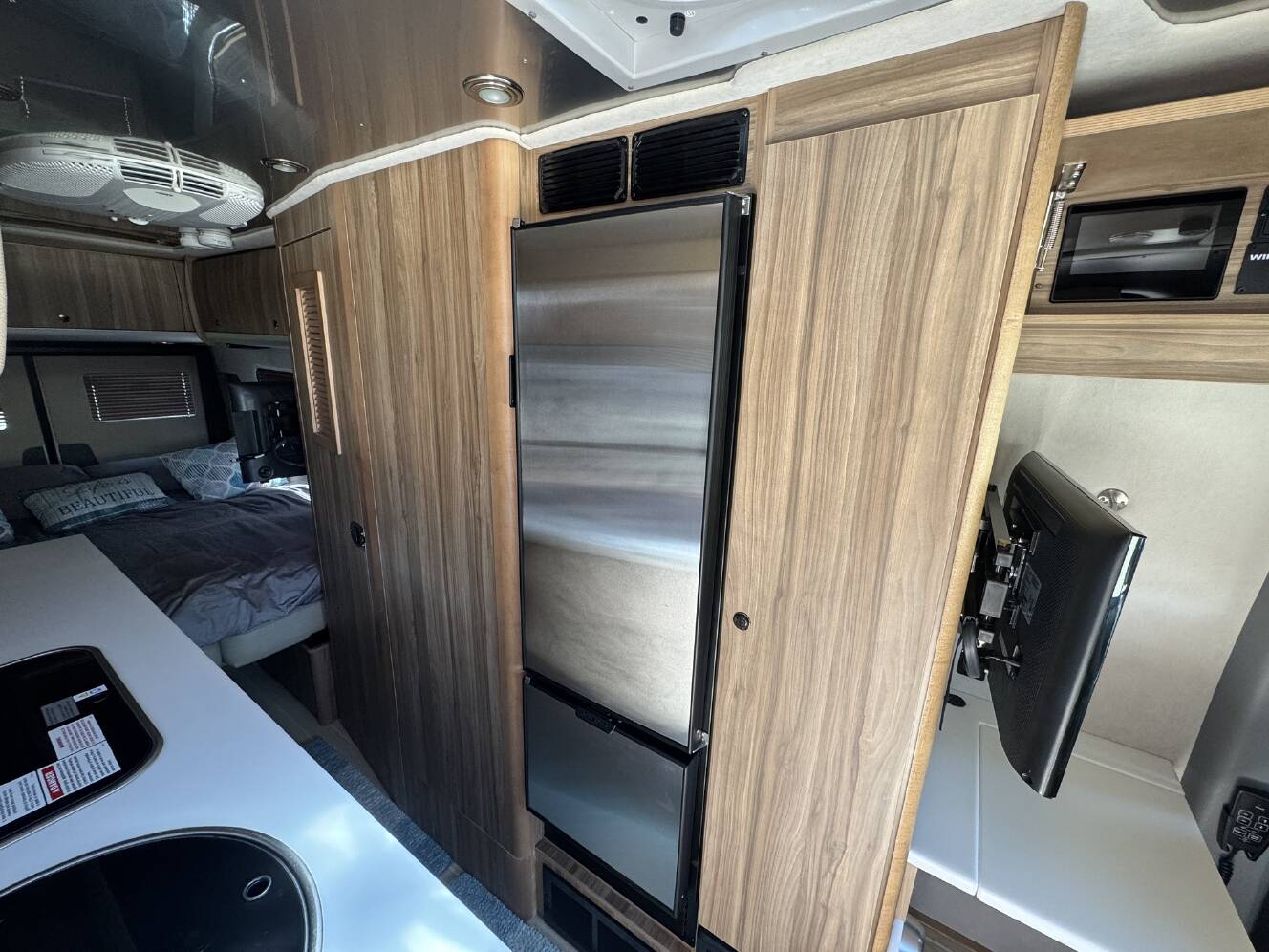 A photo of this 2018 Airstream INTERSTATE GRAND TOUR EXT 3500