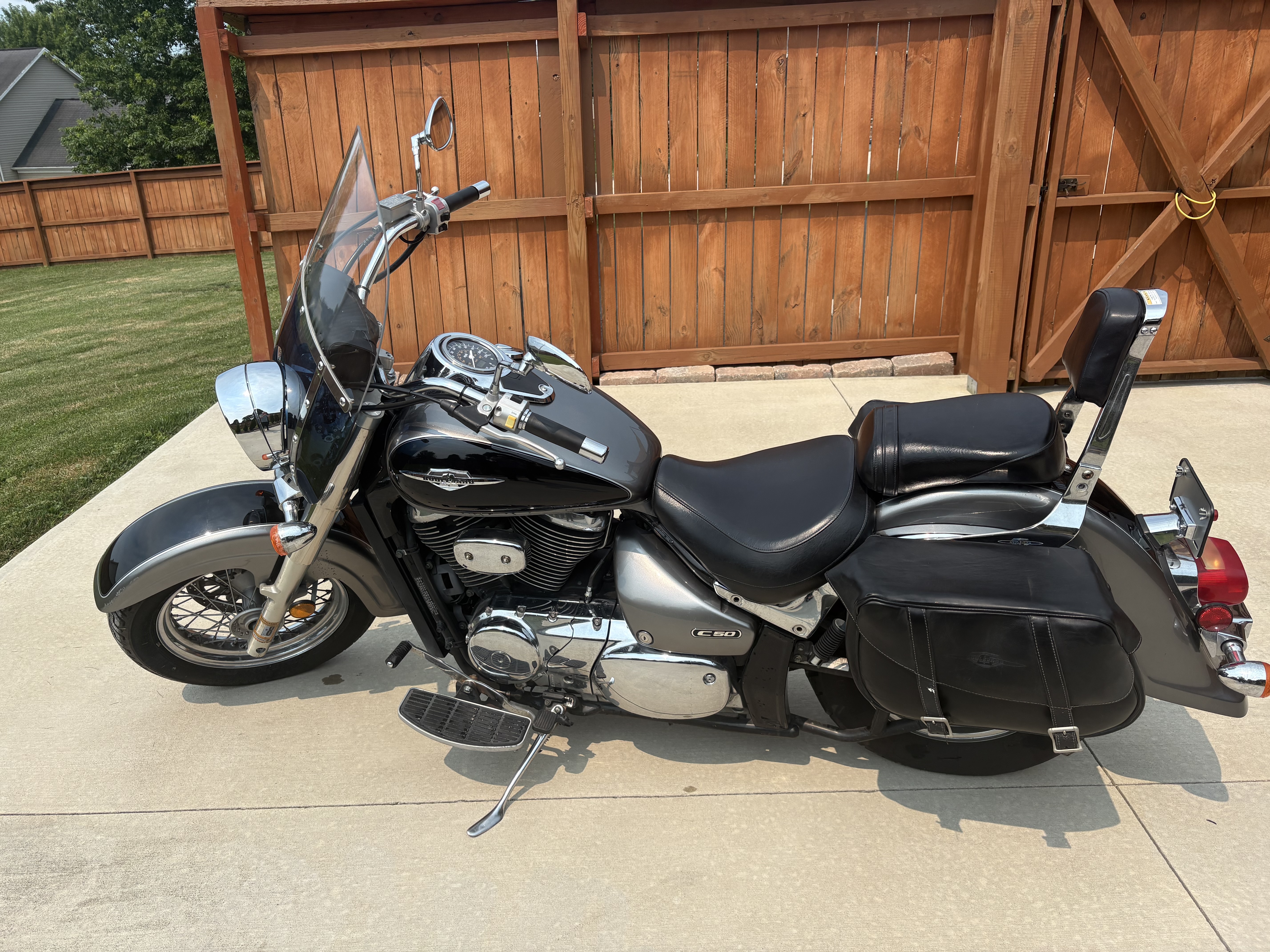 2005 Suzuki BOULEVARD C50 C50 in Mount Pleasant, PA