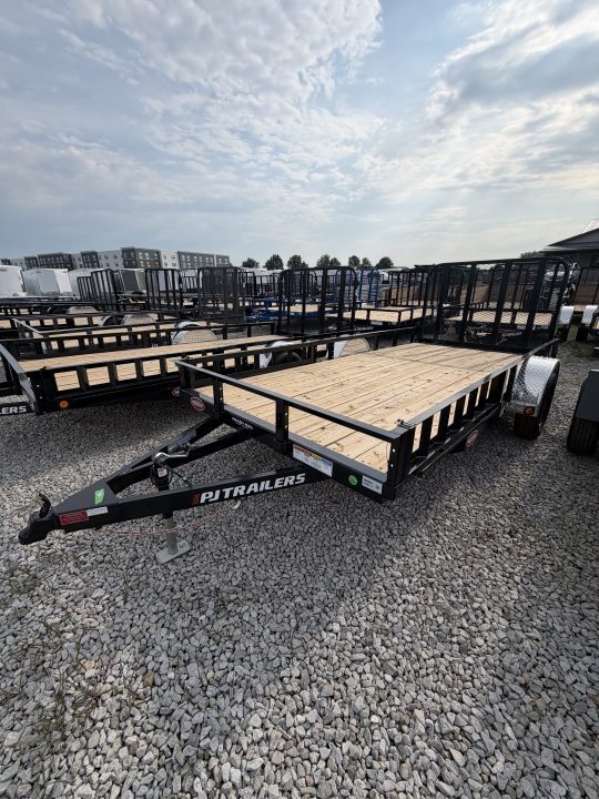 2027 PJ Trailers U8141 in Whiteland, IN