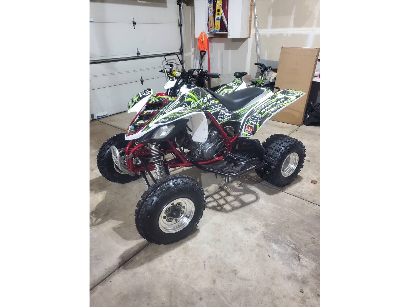 A photo of this 2004 Yamaha RAPTOR 660R
