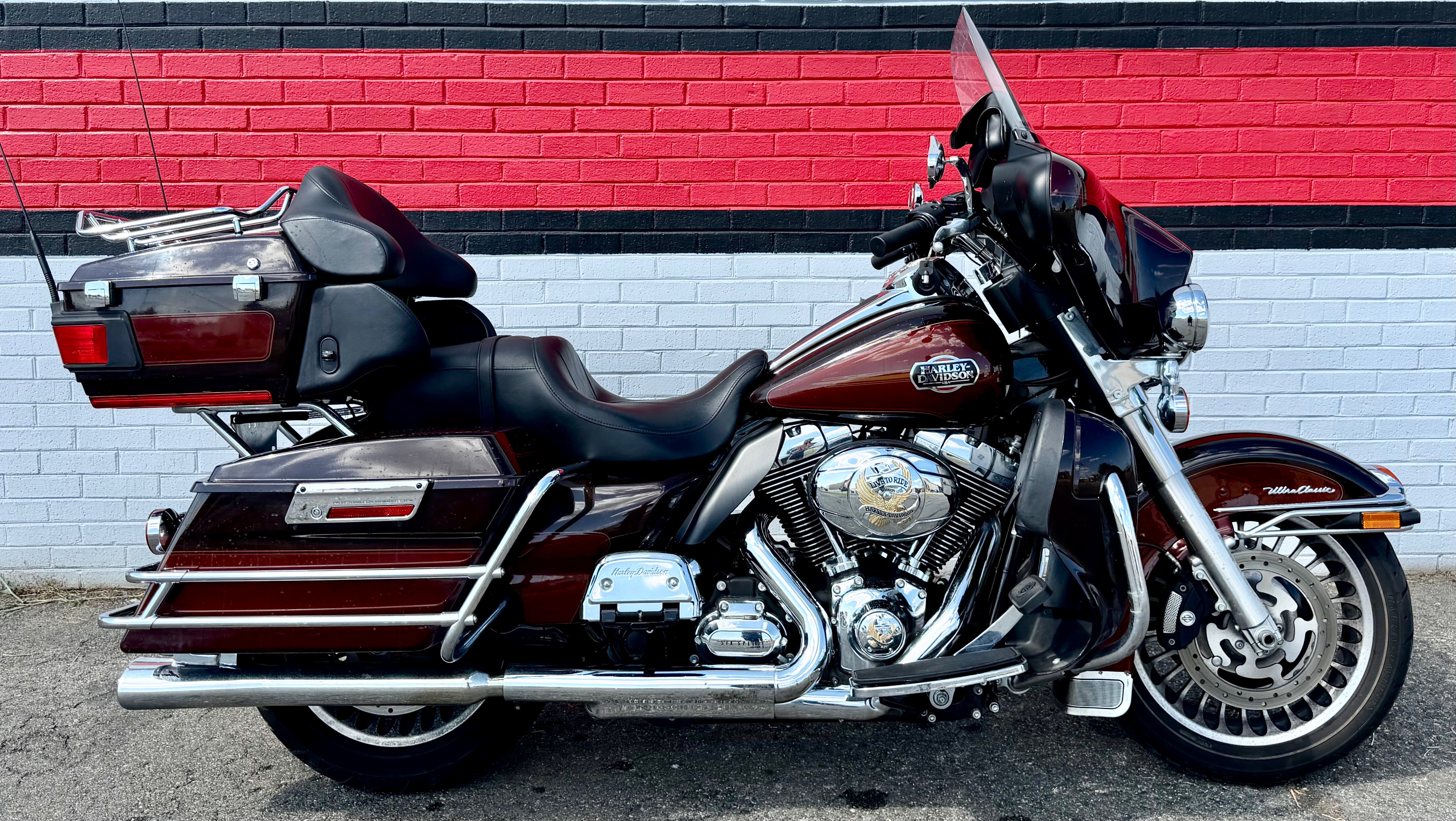 2011 Harley-Davidson Ultra Classic® Electra Glide® ULTRA CLASSIC FLHTCU in Fredericksburg, VA