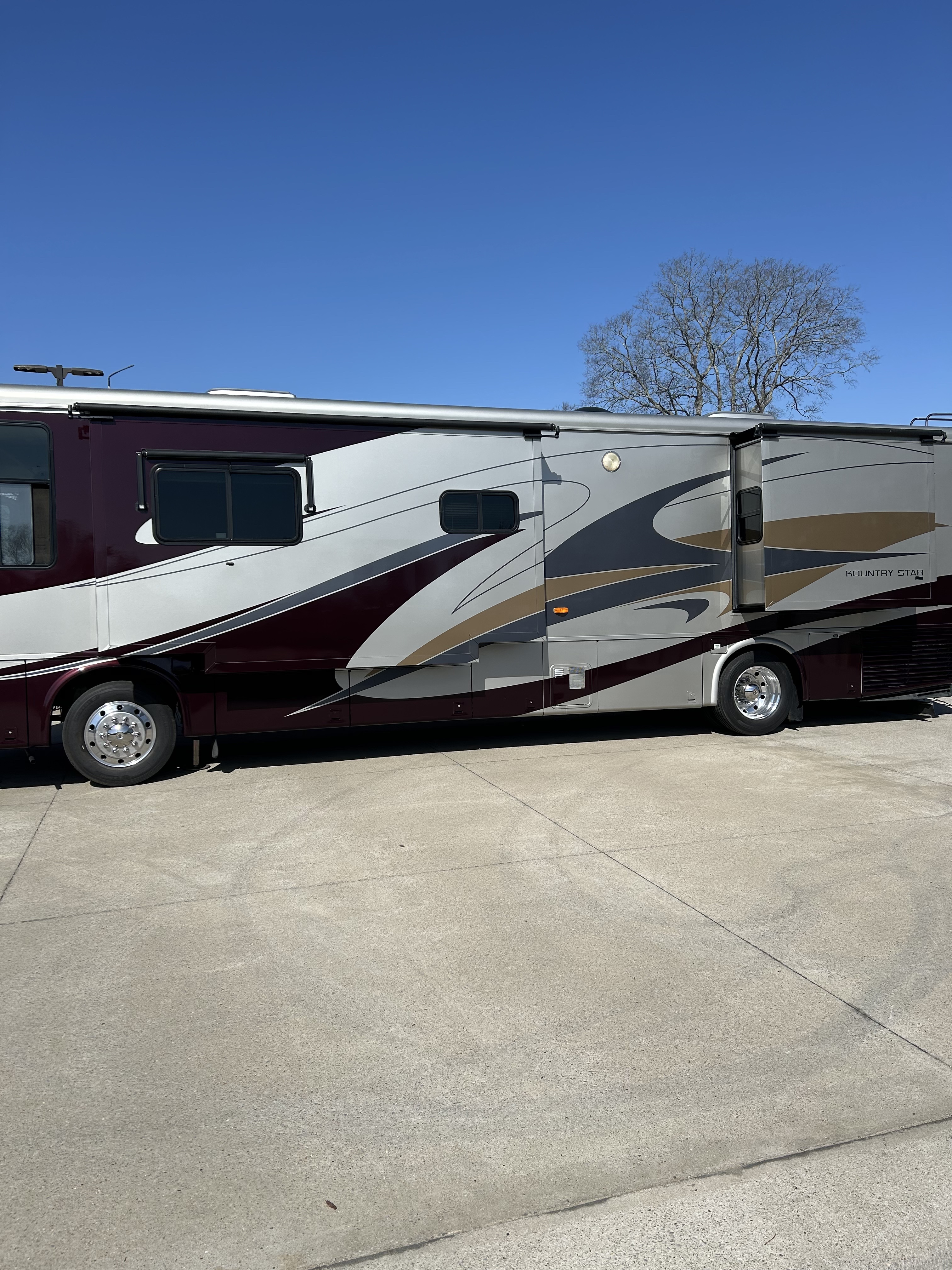 2008 Newmar KOUNTRY STAR 3916 in fort wayne IN