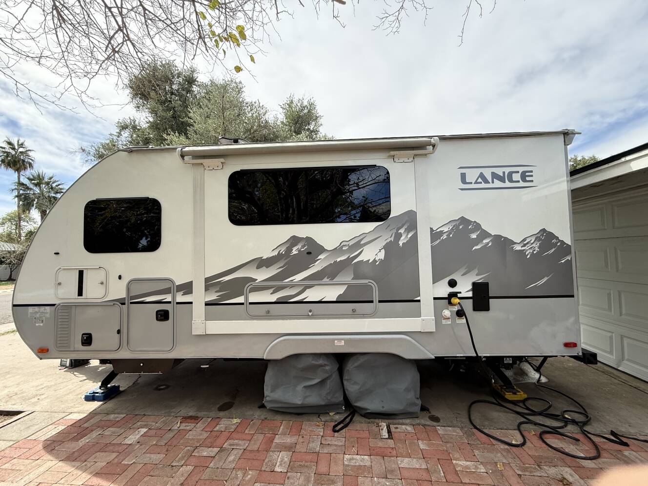 A photo of this 2021 Lance 1685 TRAVEL TRAILER