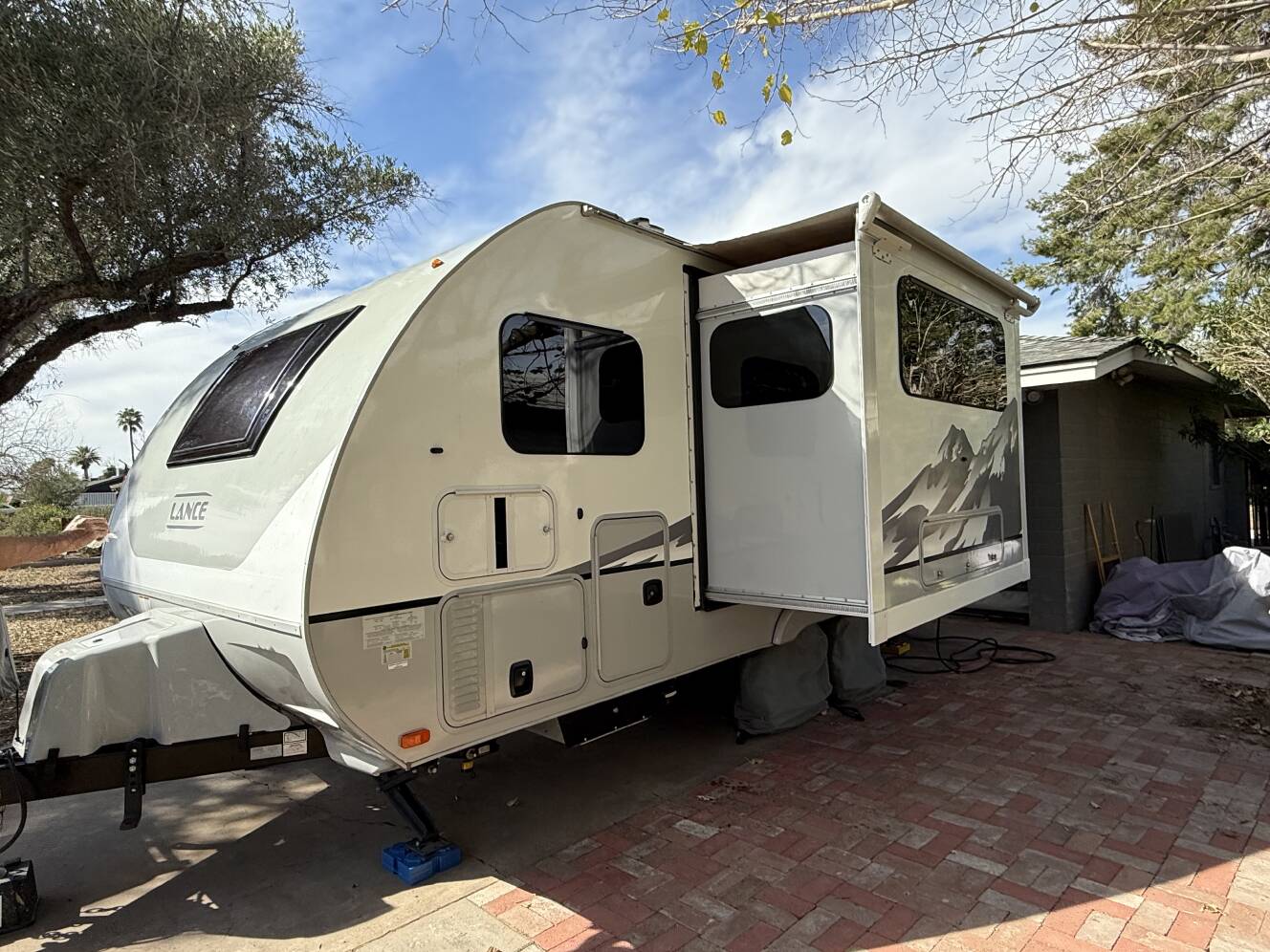 A photo of this 2021 Lance 1685 TRAVEL TRAILER